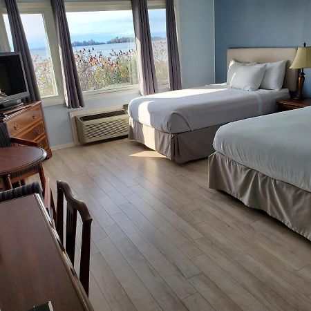 Carolyn Beach Inn Thessalon Kültér fotó
