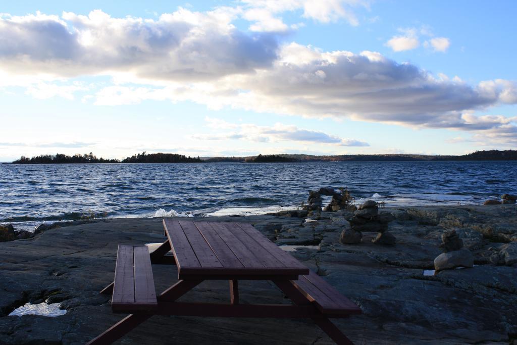 Carolyn Beach Inn Thessalon Kültér fotó